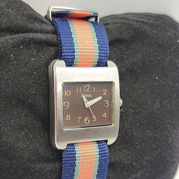 Fossil WB1028 Womens Multicolor Nylon Brown Analog Dial Quartz Wrist Watch BC942 - Picture 3 of 9